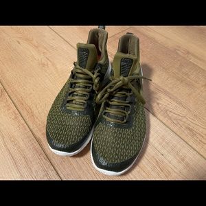 Nike Renew Rival Women’s Sneaker